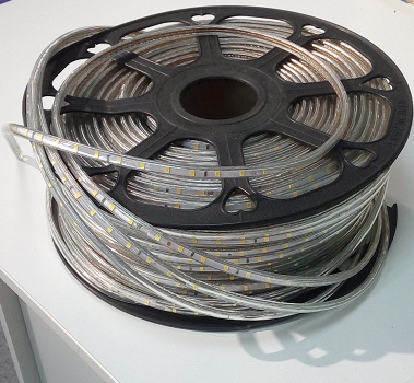 Светодиодная лента 220v IP67 2835smd LED60 12W/m. 7mm 3000k
