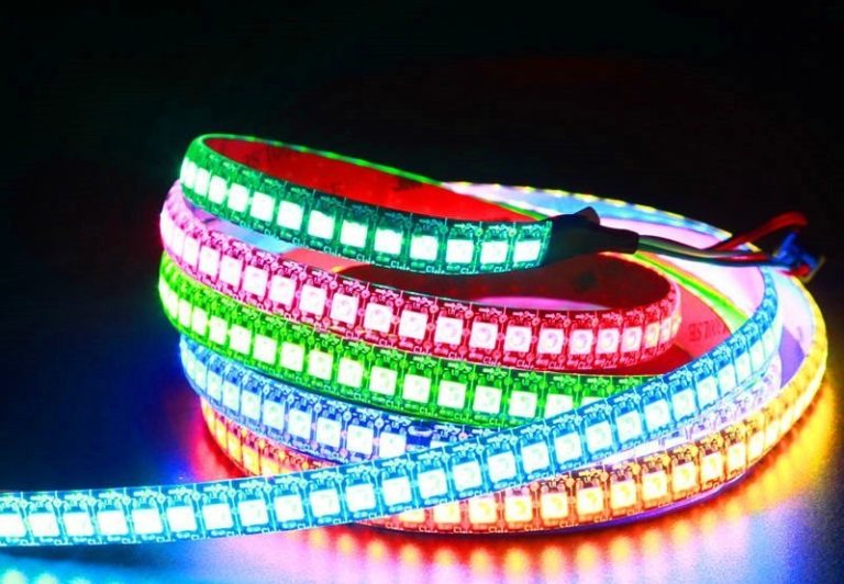 Cветодиодная лента 5V 30W/m IP20 чип2812 144SMD "Адресная"
